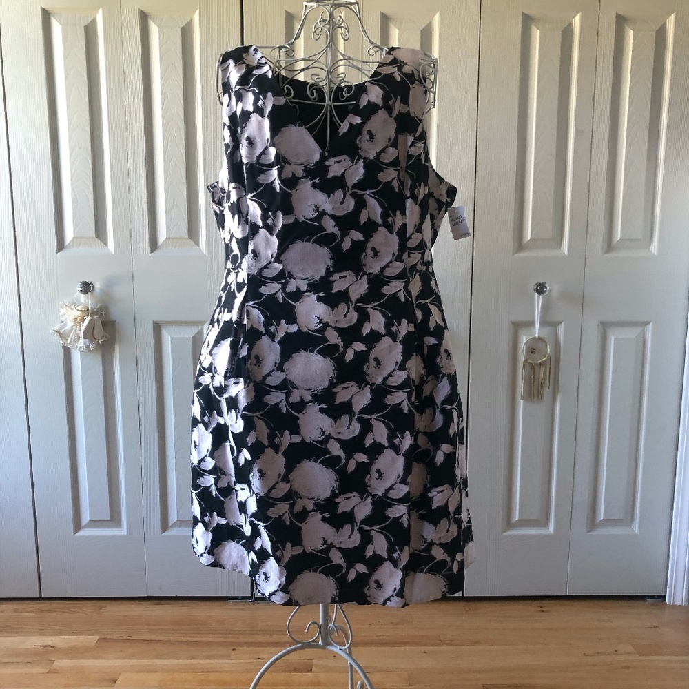 Tommy Hilfiger floral dress